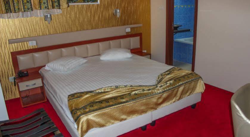 Kosher Hotel Lev Or Βουκουρέστι Εξωτερικό φωτογραφία