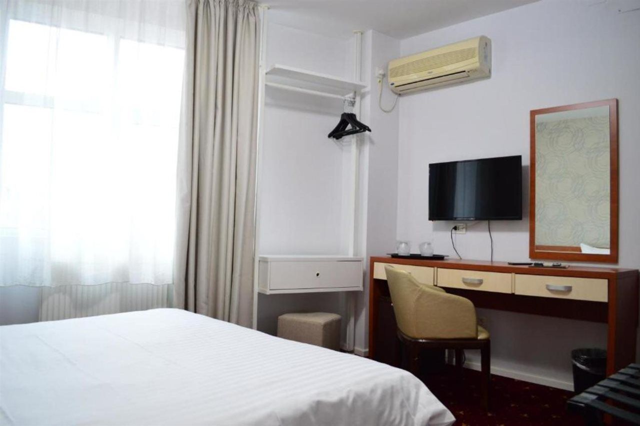 Kosher Hotel Lev Or Βουκουρέστι Εξωτερικό φωτογραφία